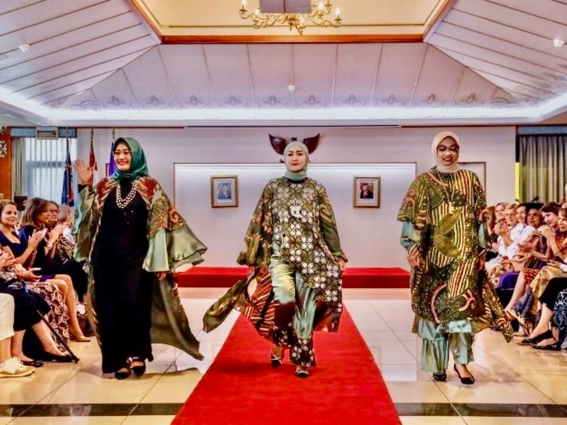 Gandeng APPMI Yogyakarta, KBRI Canberra Sukses Gelar Promosi Batik di Australia