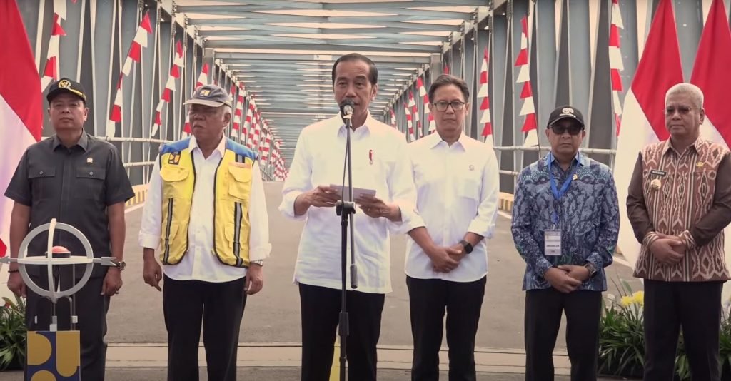 Presiden Jokowi Resmikan Duplikasi Jembatan Kapuas I