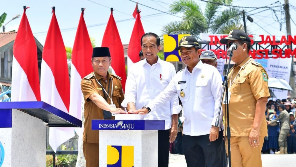 Jokowi Resmikan Pelaksanaan Inpres Jalan Daerah di Sumut