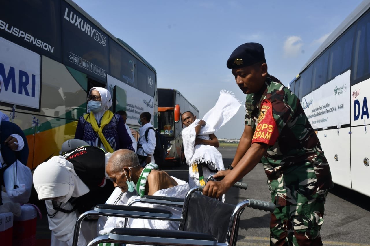 Satgaspam TNI AL Siap Kawal Keamanan CJH Jatim