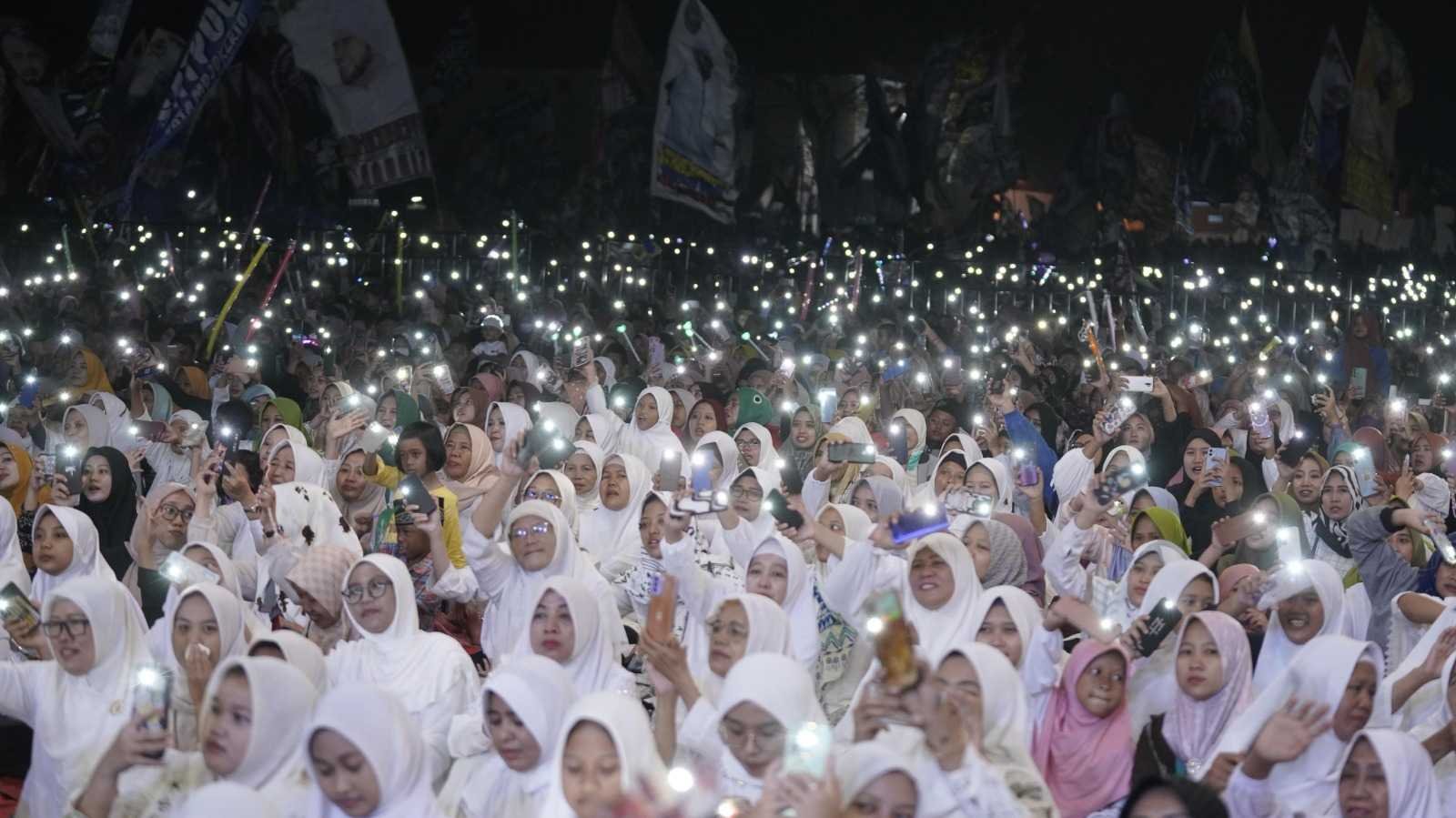 Rayakan Hari Jadi ke-106, Kota Mojokerto Bersalawat bersama Habib Syech