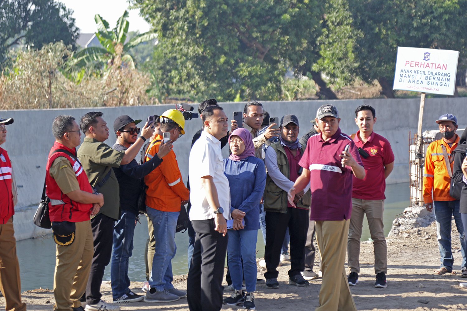 Sidak Beberapa Proyek Saluran Air, Wali Kota Eri Targetkan Banjir Teratasi Akhir 2024