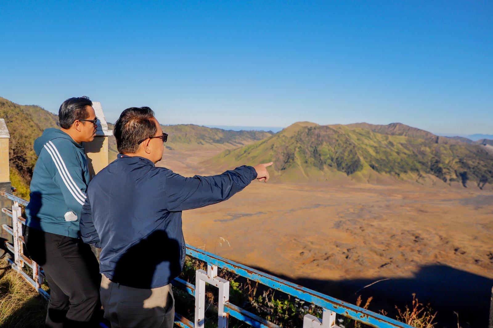 Puncak B29 Lumajang, Nikmati Keindahan Negeri di Atas Awan