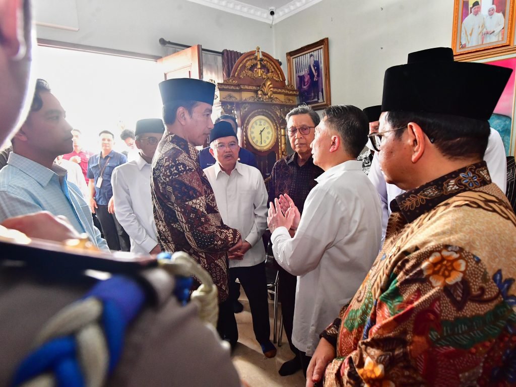Presiden Jokowi Sampaikan Duka Cita atas Wafatnya Wapres Ke-9 RI Hamzah Haz