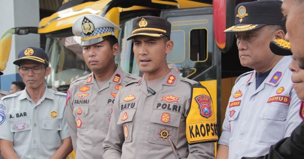 Imbangi Pengamanan KTT IAF di Bali, Polres Jember Gelar KRYD di Terminal dan Stasiun