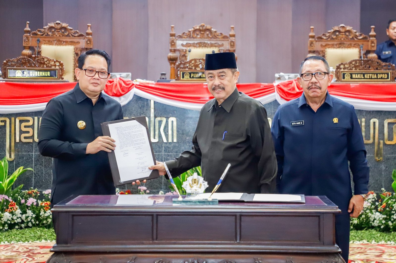 P-APBD Jatim 2024 Disahkan, Pj. Gubernur Adhy Pastikan Peningkatan Program Sosial dan Pemberdayaan Ekonomi