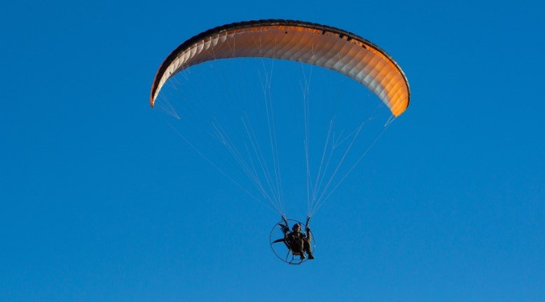 PON XXI Aceh-Sumut, 4 Pilot Paramotor Jatuh di Sawah dan Pemukiman Warga