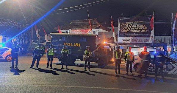 Polres Situbondo Tingkatkan Patroli dan Penjagaan di Kantor KPU