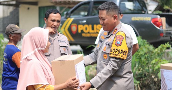 Polres Blitar Kota Peduli Berikan Bantuan Sosial Korban Puting Beliung