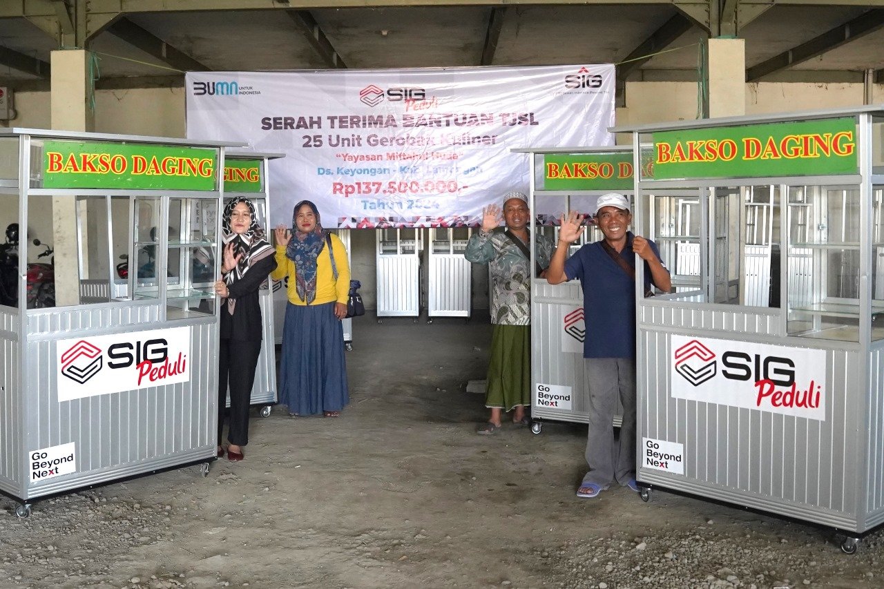 SIG Bantu Pengembangan Usaha Mikro dan Infrastruktur Pertanian di Kabupaten Gresik dan Lamongan