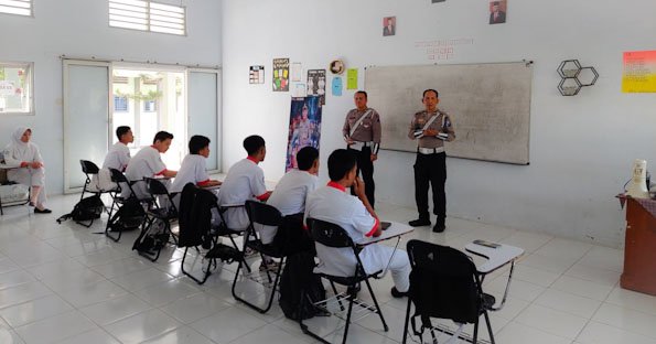 Operasi Zebra Semeru 2024, Polres Bondowoso Gelar Police Goes To School