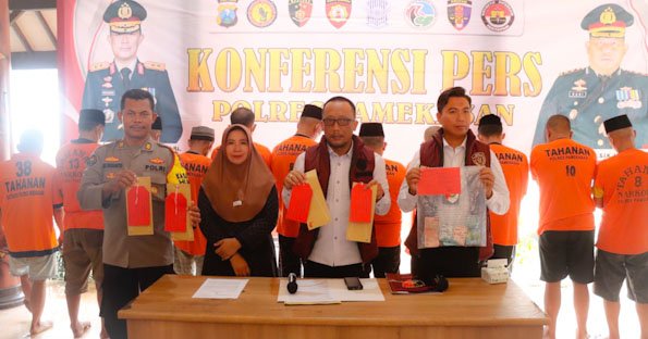 16 Tersangka Diamankan, Polres Pamekasan Ungkap Kasus Perjudian