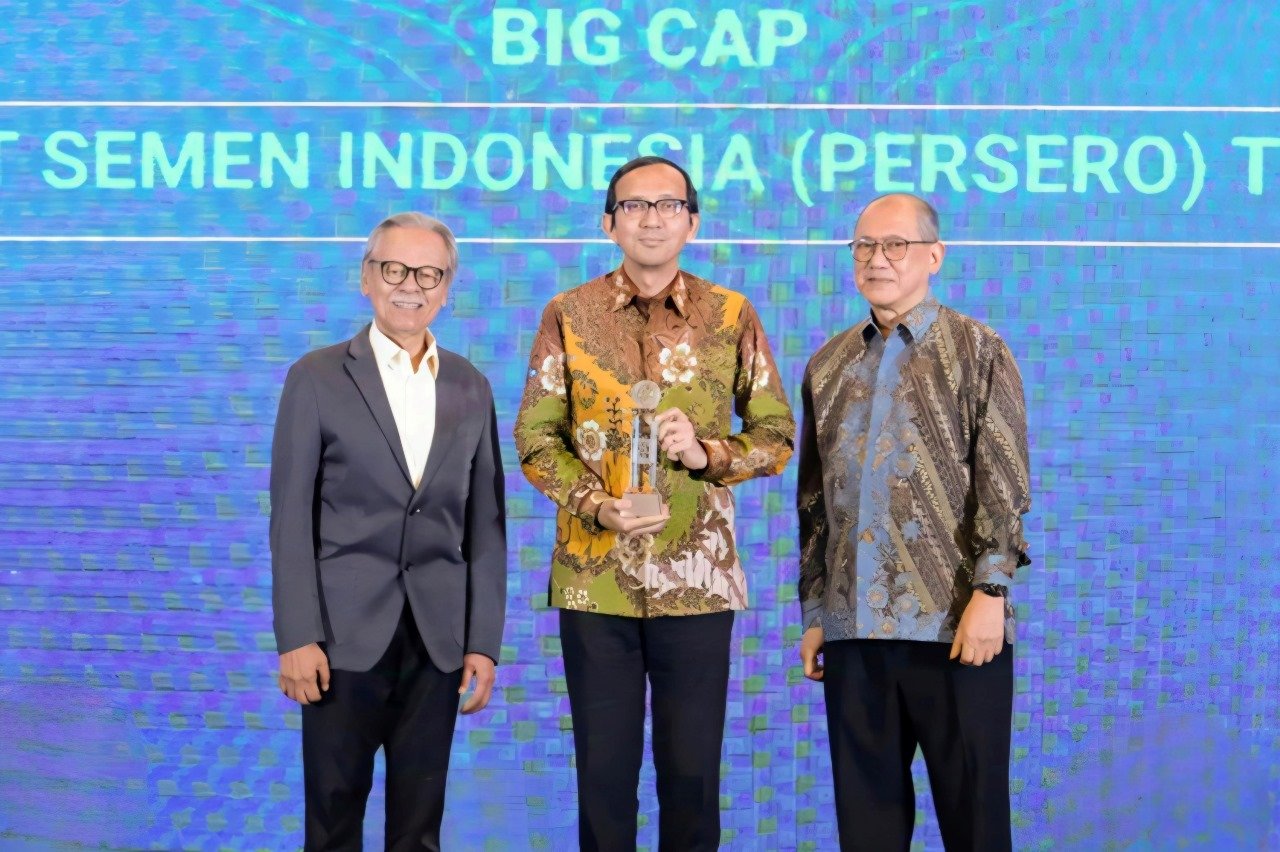 Unggul dalam Tata Kelola, SIG Raih Penghargaan Best State-Owned Enterprises