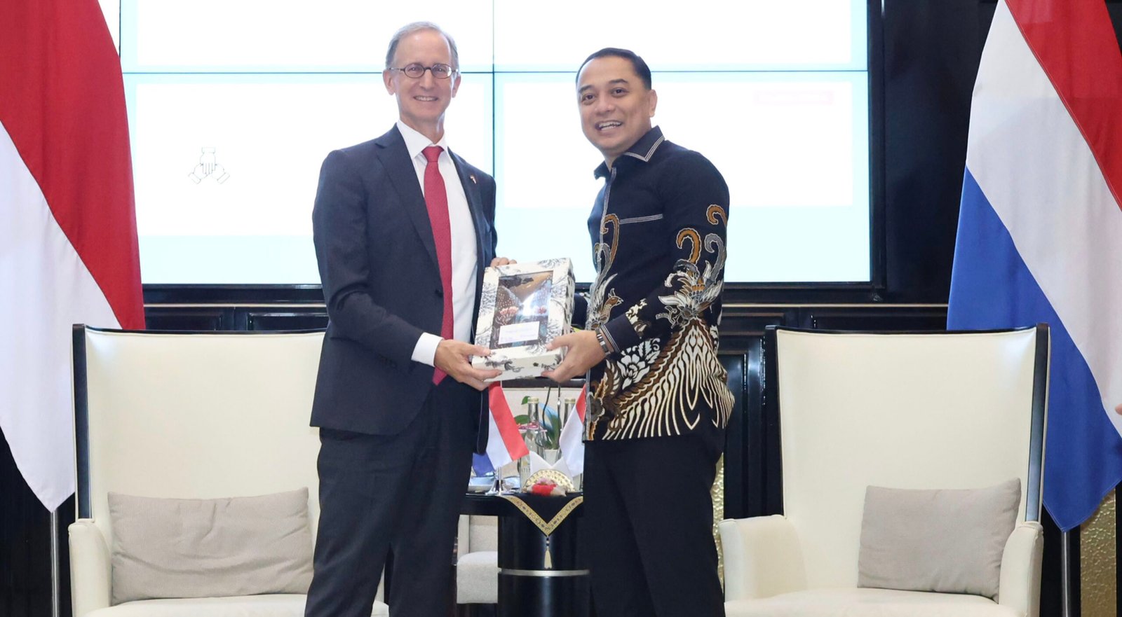Temui Dubes Belanda untuk Indonesia, Wali Kota Surabaya Jajaki Pembentukan Sister City