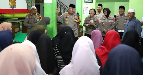 Gelar Safari Ramadhan, Polresta Malang Kota Buka Puasa Bersama Mahasiswa dan Anak Yatim