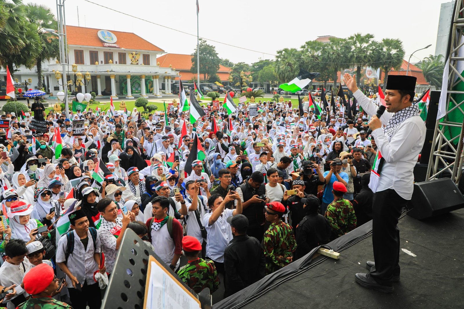 Orasi Aksi Damai Bela Palestina, Wagub Emil Serukan Solidaritas Kemanusiaan