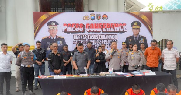 Polrestabes Surabaya Ungkap 54 Kasus Curanmor Selama Dua Bulan, 41 Tersangka dan 6 Penadah Diamankan