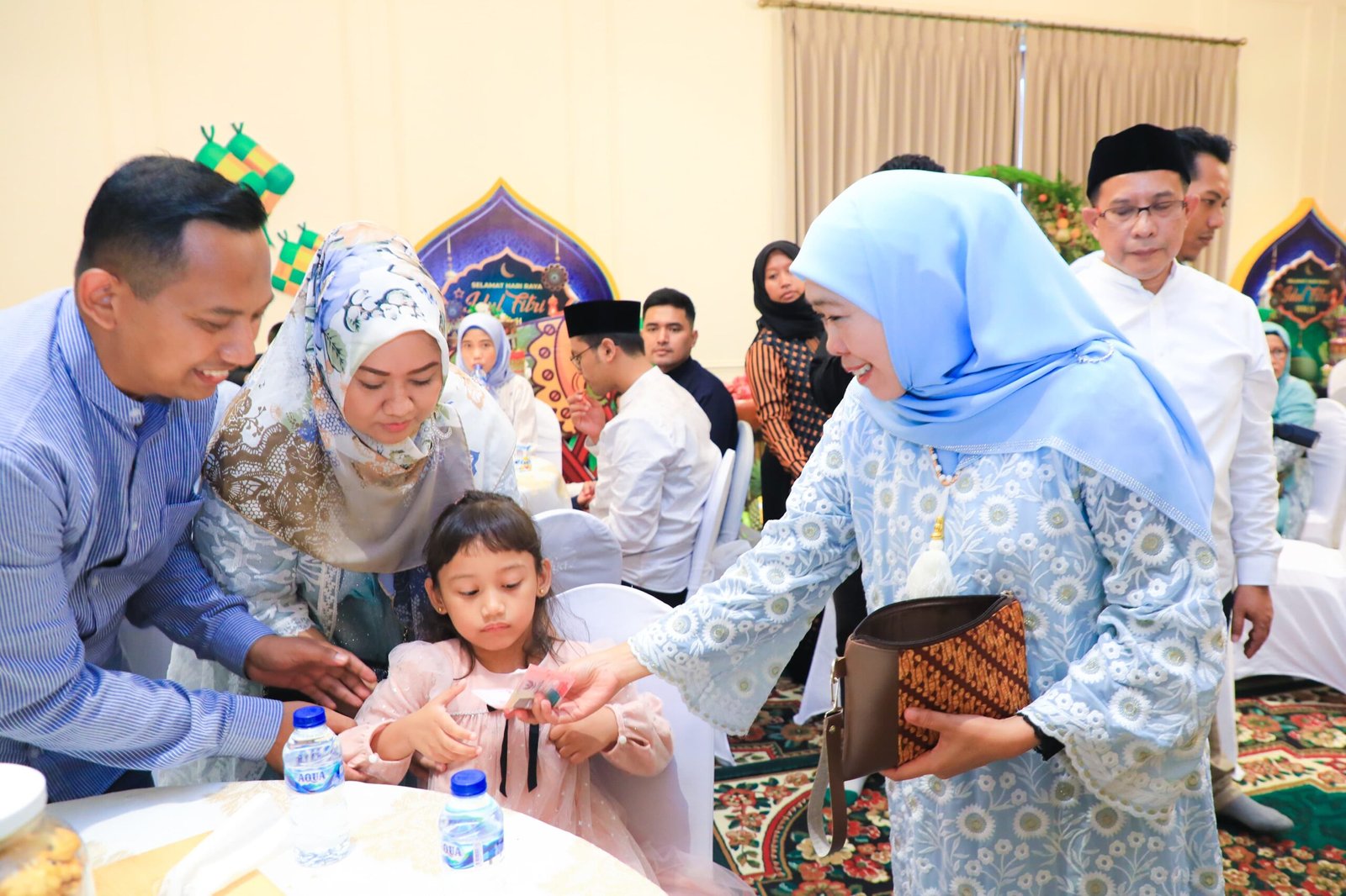 Gubernur Khofifah Akhiri Rangkaian Tiga Hari Open House Lebaran Idul Fitri