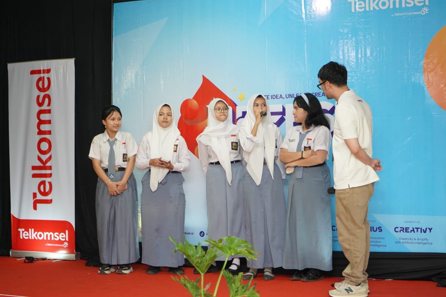 Telkomsel Hadirkan IBFEST 2025 di Madiun, Dorong Pemanfaatan AI di Kalangan Pelajar