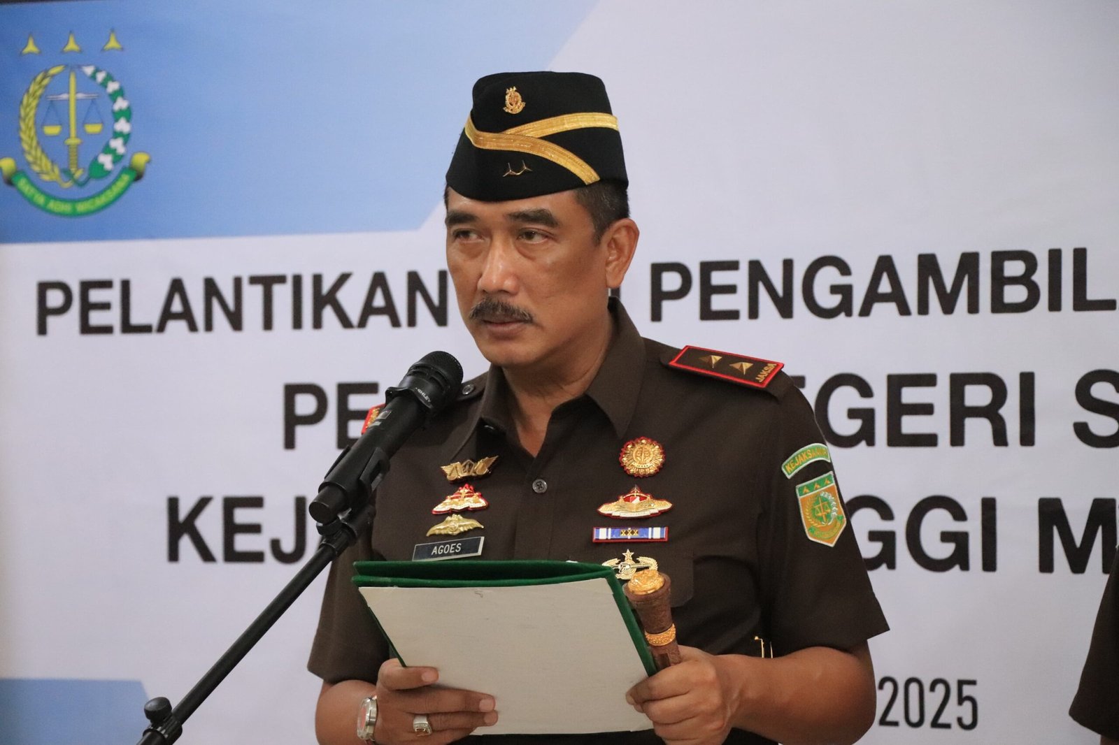 Kajati Maluku Agoes SP, Lantik 11 CPNS Calon Jaksa Dalam Formasi Penelaah Penuntutan Dan Penegakan Hukum Di Wilayah Maluku