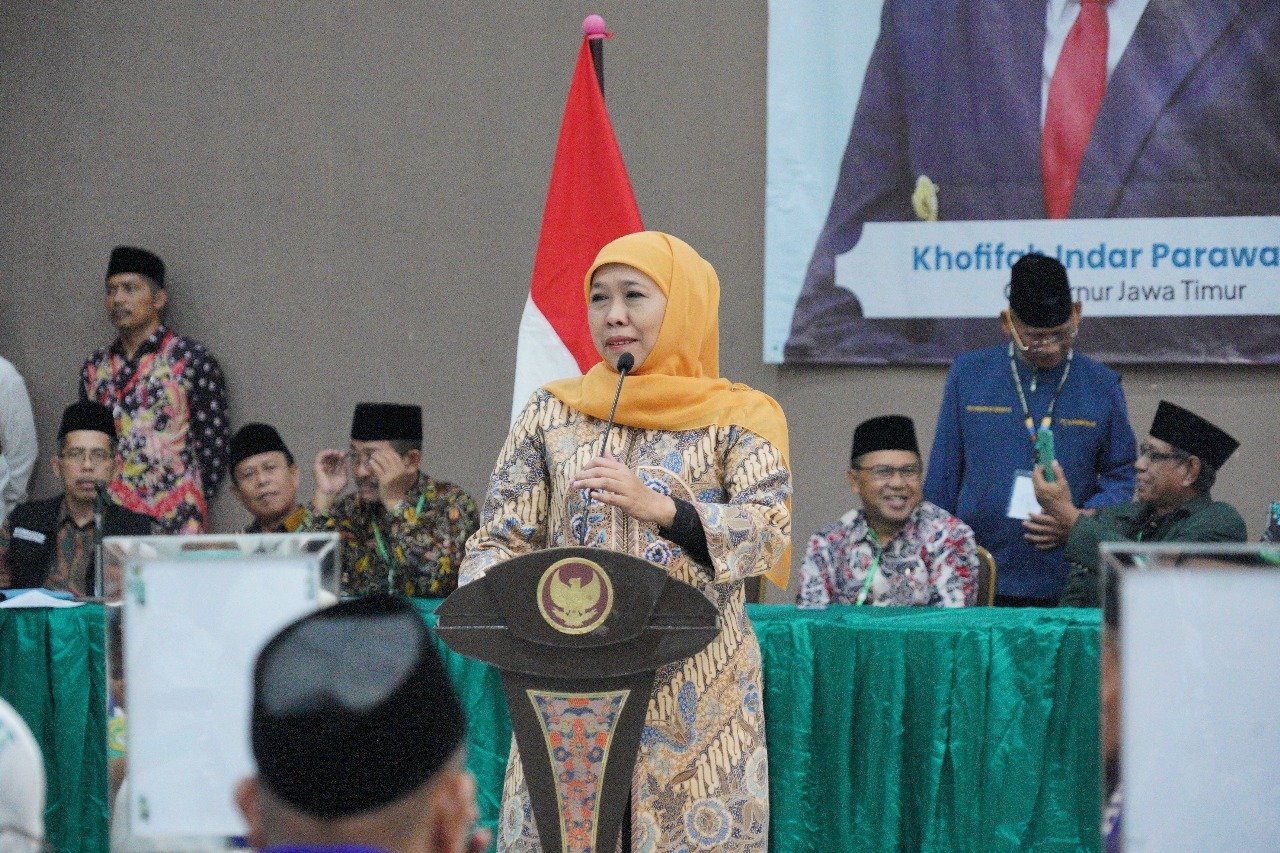 Temui Jamaah Haji Kloter Pertama, Gubernur KHofifah Titip Doa untuk Jawa Timur
