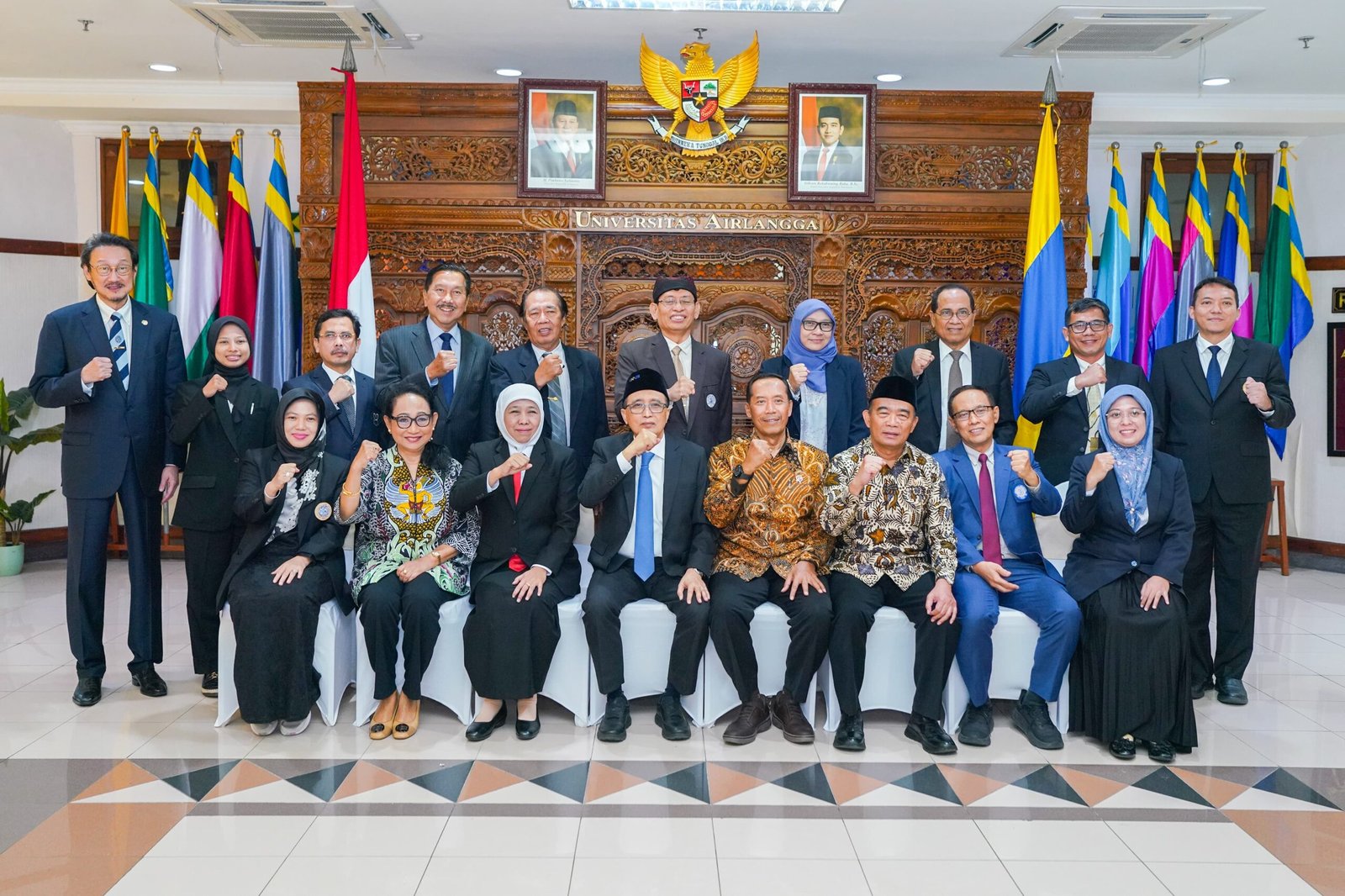 Gubernur Khofifah Harapkan UNAIR Semakin Terkemuka di Level Internasional