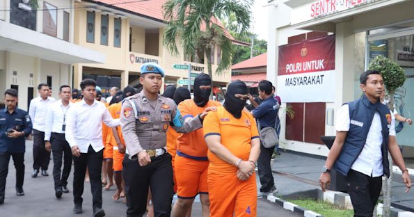 Dalam Operasi Pekat Semeru 2025, Polresta Banyuwangi Ungkap 25 Kasus dan Amankan 37 Tersangka