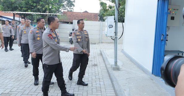 Wakapolda Jatim Tinjau Kesiapan SPPG dan Lokasi Rencana Pembangunan Gudang Ketahanan Pangan di Mojokerto