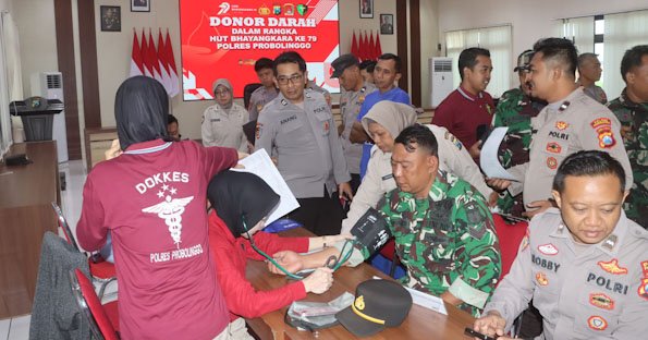 Setetes Darah untuk Kemanusiaan, Polres Probolinggo Gelar Donor Darah di HUT Bhayangkara ke-79