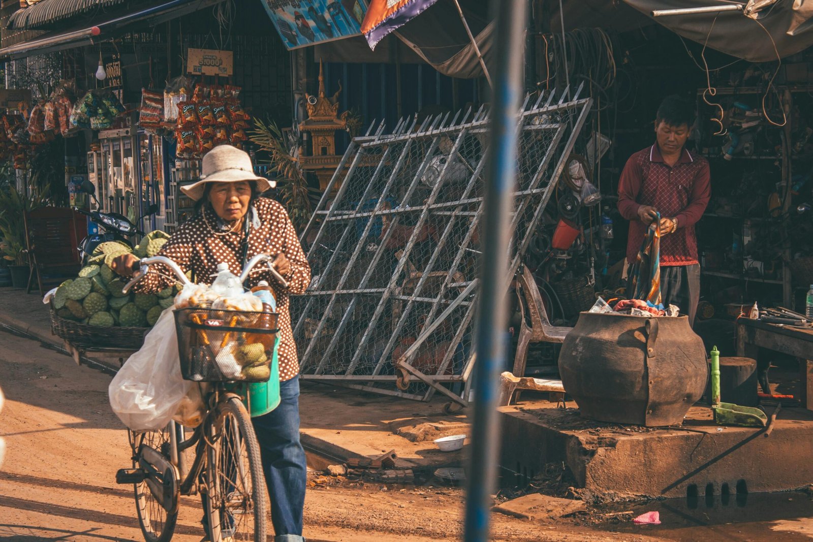 Perang Dagang Kamboja-Thailand Memanas: Ancaman Boikot Produk Thailand