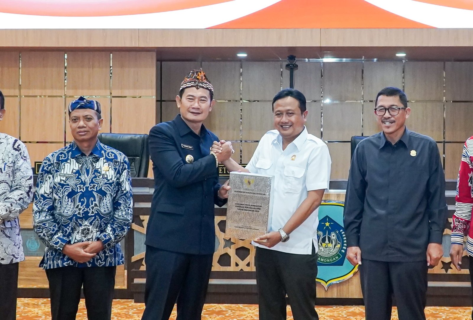 Sampaikan Raperda Perubahan APBD, Pemkab Lamongan Prioritaskan Kebutuhan Dasar Masyarakat