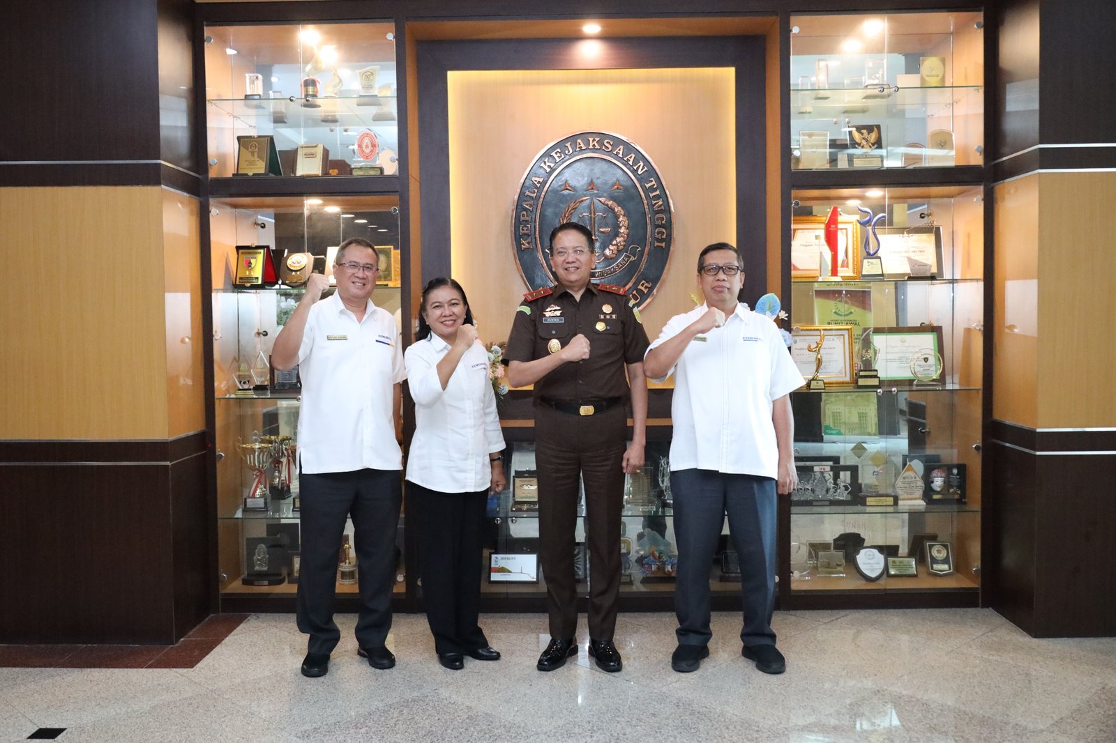 DJP Jatim dan Kejati Jatim Perkuat Penegakan Hukum Pajak dan Cegah Rokok Ilegal