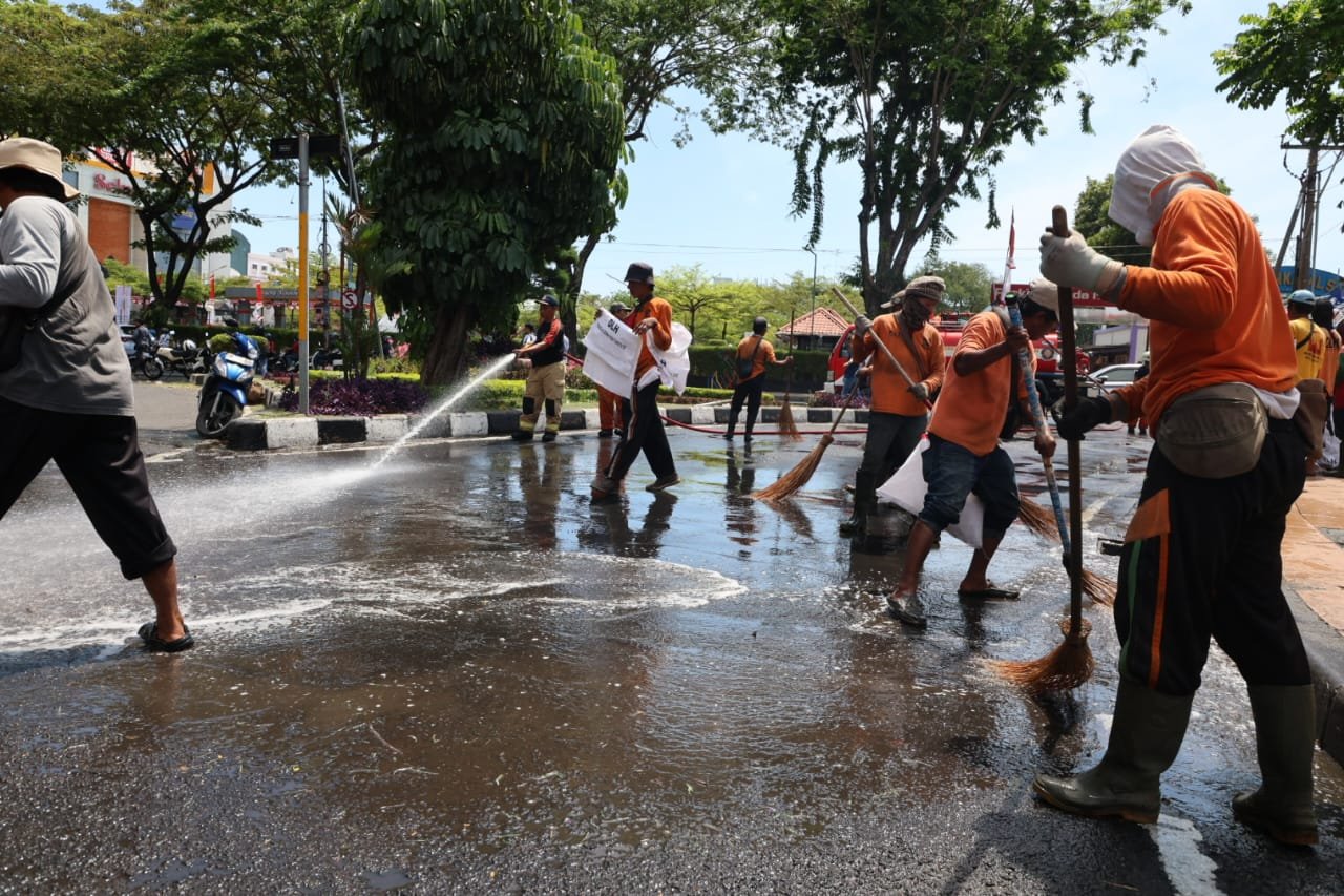 Pemkot Surabaya Tancap Gas Pulihkan Kota