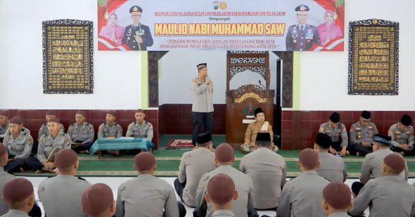 Teladani Akhlaq Rasulullah, SPN Polda Jatim Gelar Peringatan Maulid Nabi Muhammad SAW 1447 H