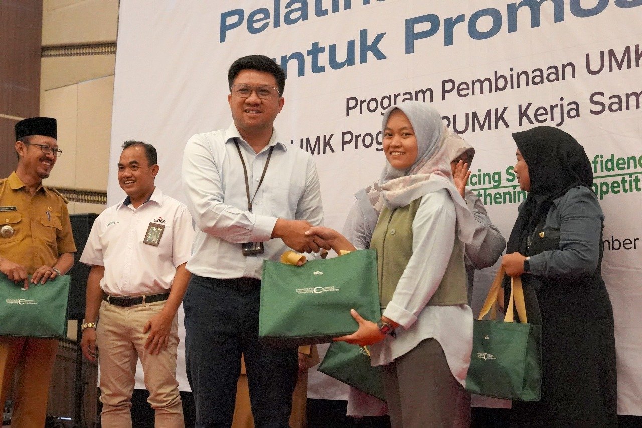 SIG Bekali UMK Gresik Strategi Public Speaking dan E-Commerce untuk Tingkatkan Daya Saing
