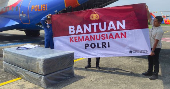Mabes Polri Berangkatkan Bantuan Kemanusiaan ke NTT untuk Bantu Korban Banjir dan Longsor