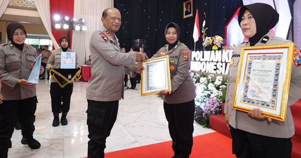 Gelar Tasyakuran Hari Jadi Polisi Wanita ke-77, Kapolda Jatim dan Ibu Asuh Polwan Beri Pesan Khusus