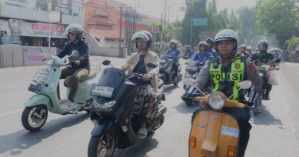 Polres Pasuruan Bersama Toga Tomas dan Komunitas Gelar Touring Bersholawat untuk Kamseltibcarlantas