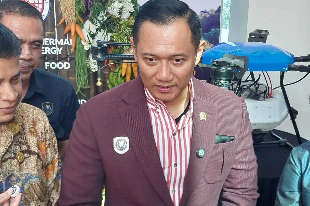 Terkait Utang Kereta Cepat Whoosh, AHY: Sudah Ada Opsi Tapi Tunggu Arahan Presiden