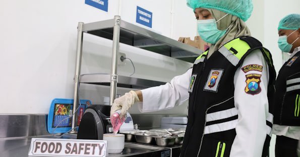 SPPG Polres Tulungagung Penuhi Standar Higiene, Terima SLHS Komitmen Sukseskan MBG