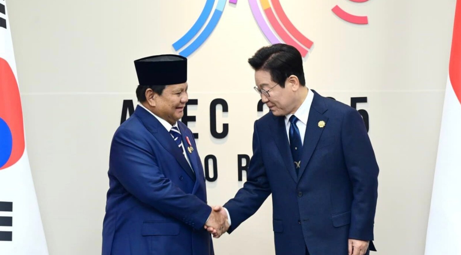 Di KTT APEC 2025, Prabowo dan Presiden Korea Selatan Sepakat Perkuat Kerja Sama Strategis dan Proyek Pesawat Tempur KF-21