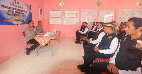 Polres Probolinggo Kukuhkan Pokdar Kamtibmas