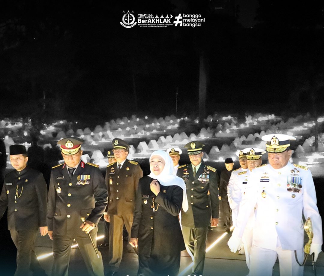 Kajati Jatim Hadiri Apel Kehormatan dan Renungan Suci Peringati Hari Pahlawan di TMP Surabaya