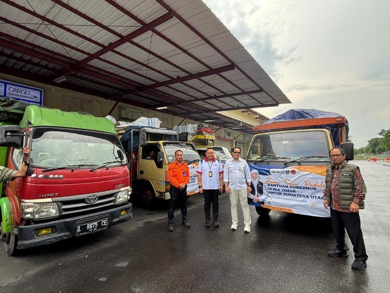 Jatim Kirim 26,5 Ton Bantuan Tahap Pertama untuk Korban Banjir dan Longsor di Sumatra