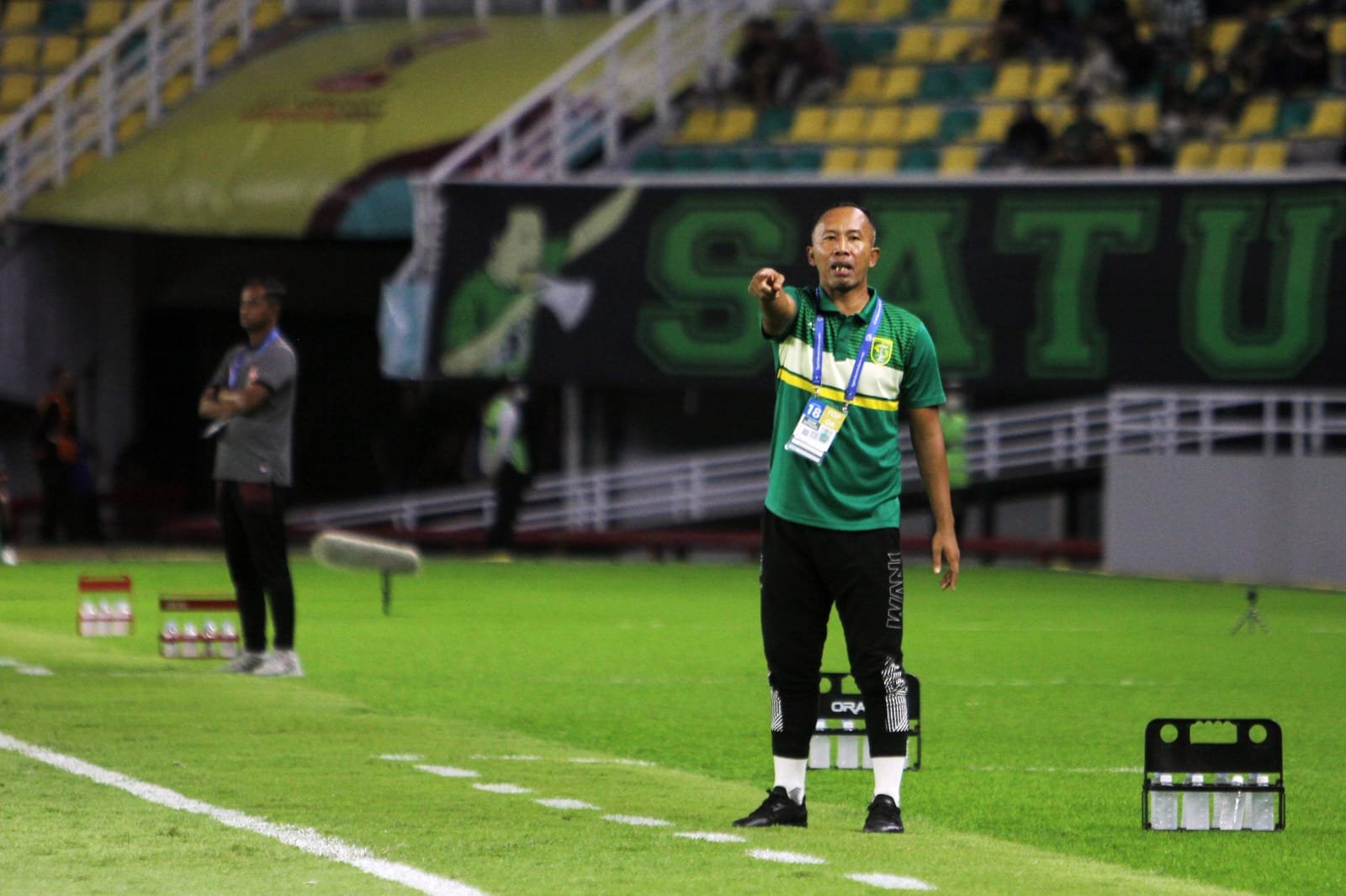 Lawan PSM Makassar, Persebaya Bertekat Raih Poin Penuh di Stadion B.J Habibie