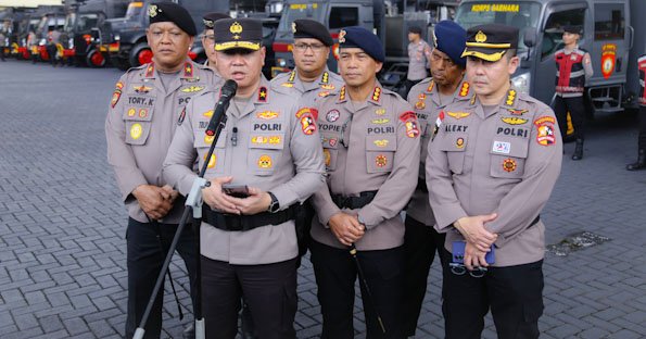 Polri Kerahkan Ratusan Personel Tambahan Untuk Percepatan Mitigasi Bencana di 3 Provinsi Sumatera