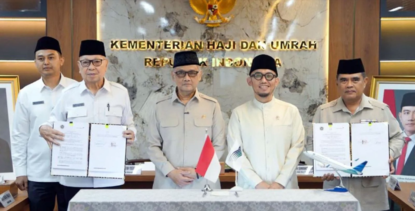 Kemenhaj Teken Kerja Sama dengan Garuda Untuk Transportasi Udara Jemaah Haji
