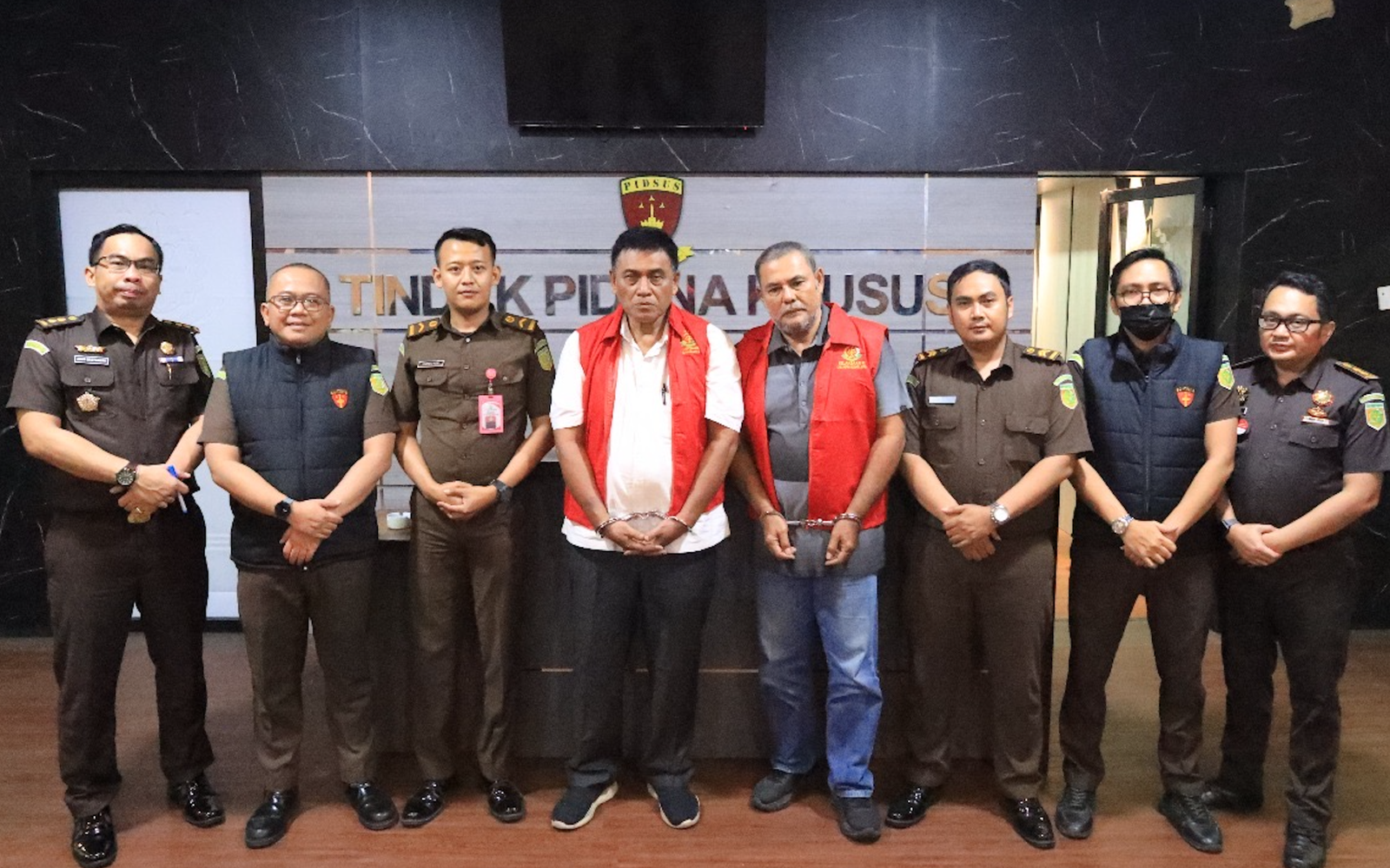 Kejaksaan Tinggi Jawa Timur menetapkan Direktur PT. Multi Centra Alkesindo Sebagai Tersangka Dalam Perkara Dugaan Tipikor Penyimpangan Kegiatan Belanja Hibah/ Barang/ Jasa pada Dinas Pendidikan Provinsi Jawa Timur