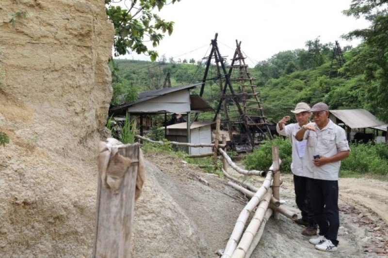 Tim UGGp Malaysia Berikan Apresiasi atas Kekayaan Geologi Bojonegoro