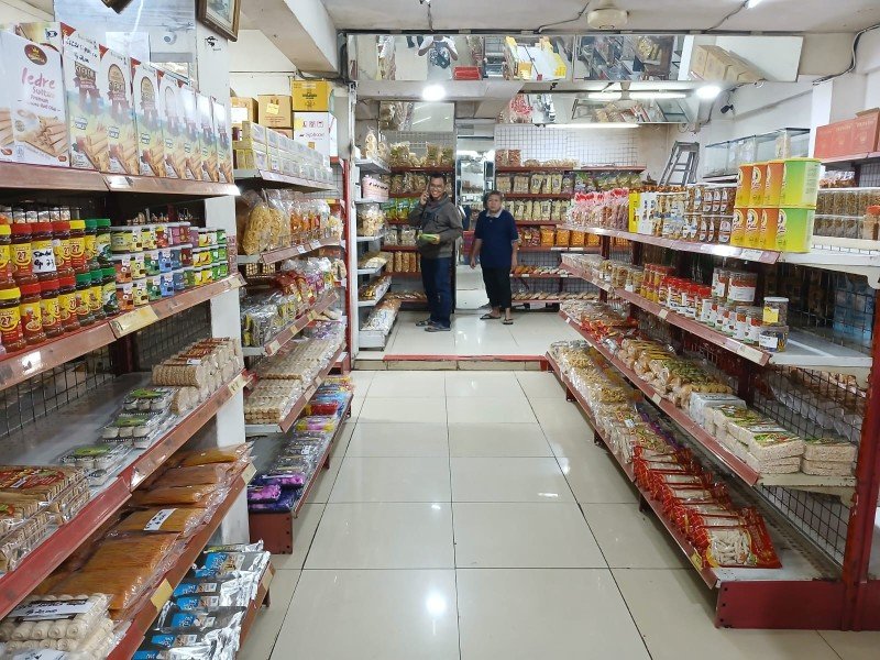 Penjualan Eceran Surabaya Akhir 2025 Tetap Tumbuh